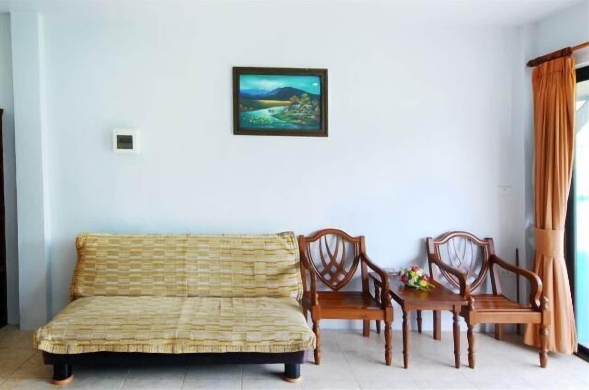 Holiday Guest House Bãi biển Chaweng Ngoại thất bức ảnh
