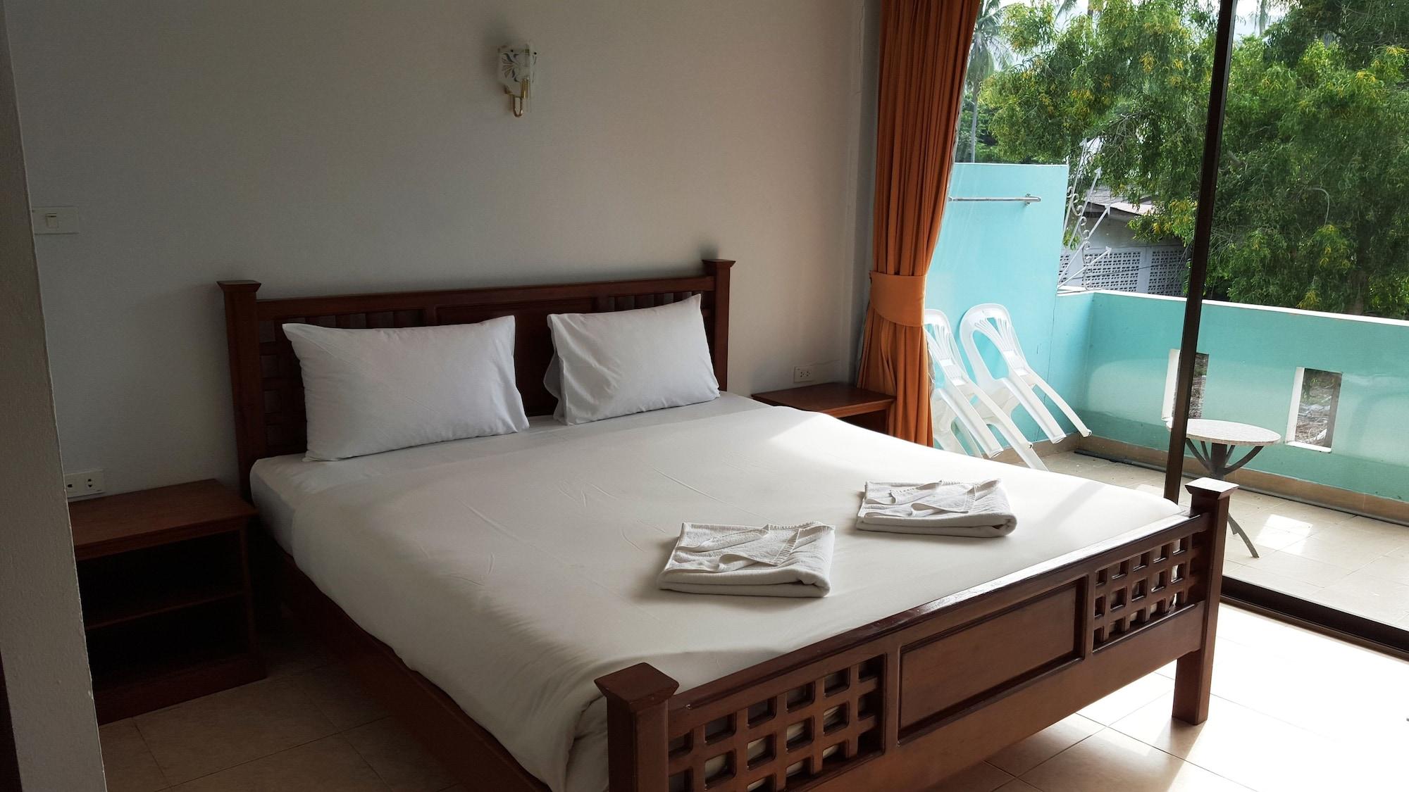 Holiday Guest House Bãi biển Chaweng Ngoại thất bức ảnh