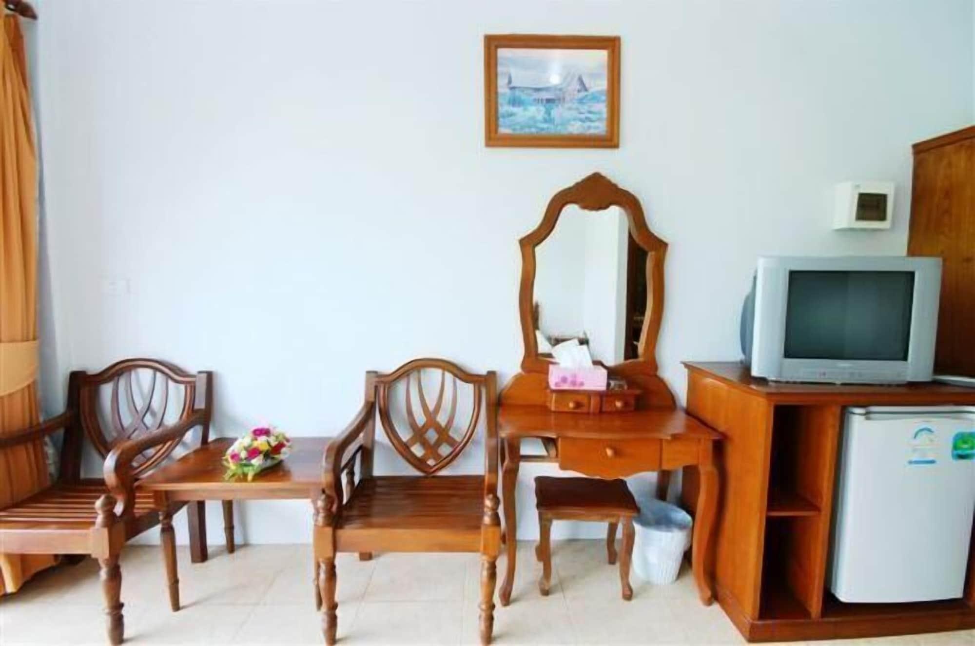 Holiday Guest House Bãi biển Chaweng Ngoại thất bức ảnh