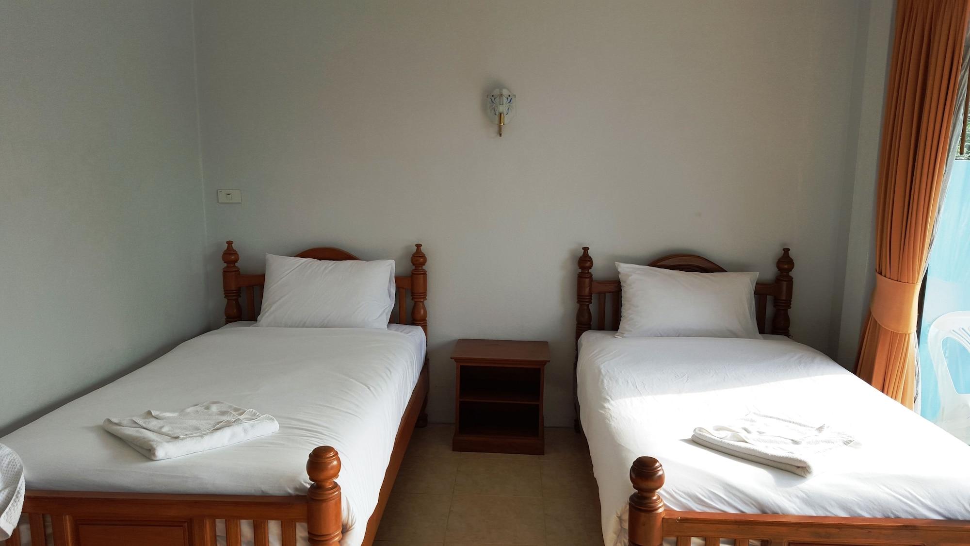 Holiday Guest House Bãi biển Chaweng Ngoại thất bức ảnh