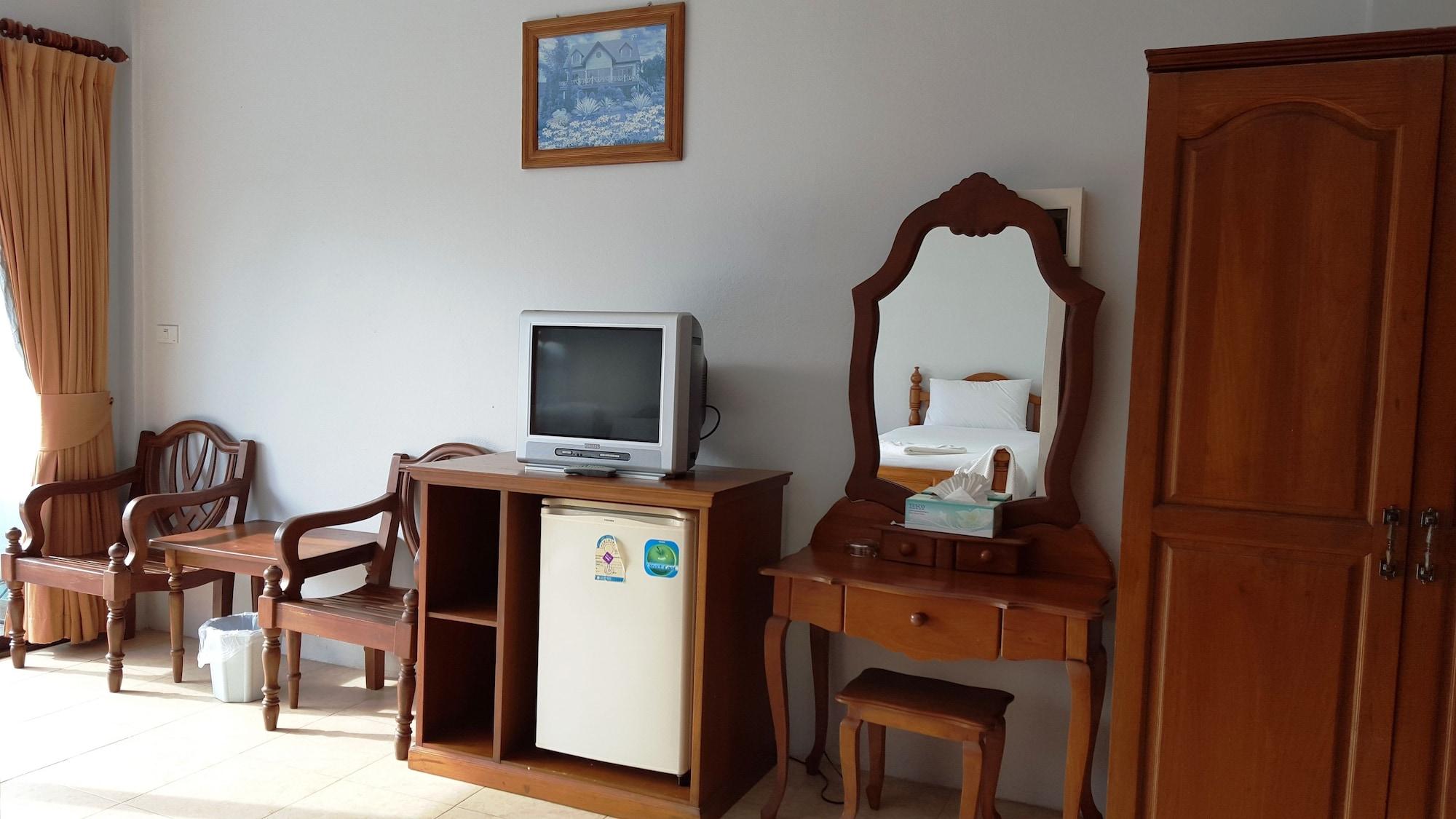 Holiday Guest House Bãi biển Chaweng Ngoại thất bức ảnh