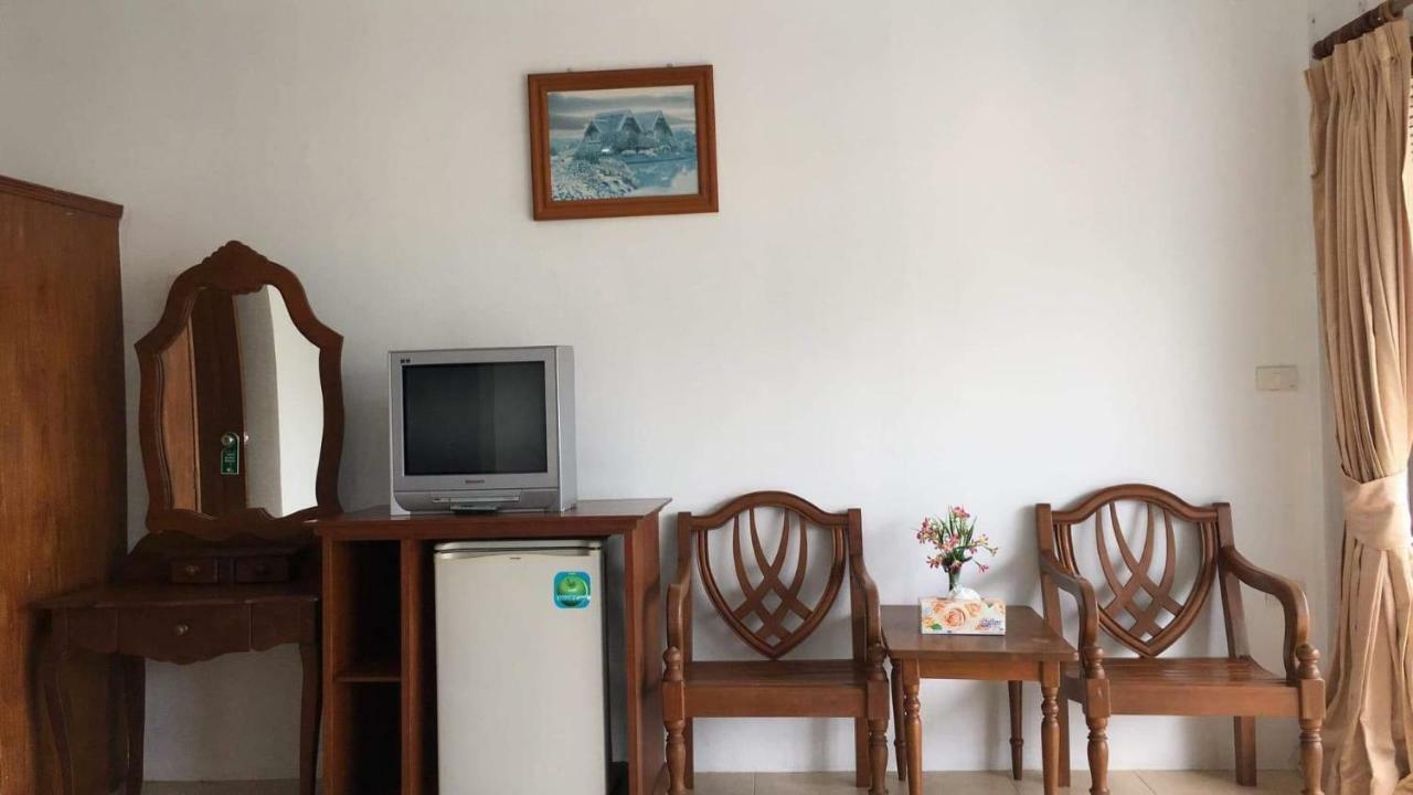 Holiday Guest House Bãi biển Chaweng Ngoại thất bức ảnh