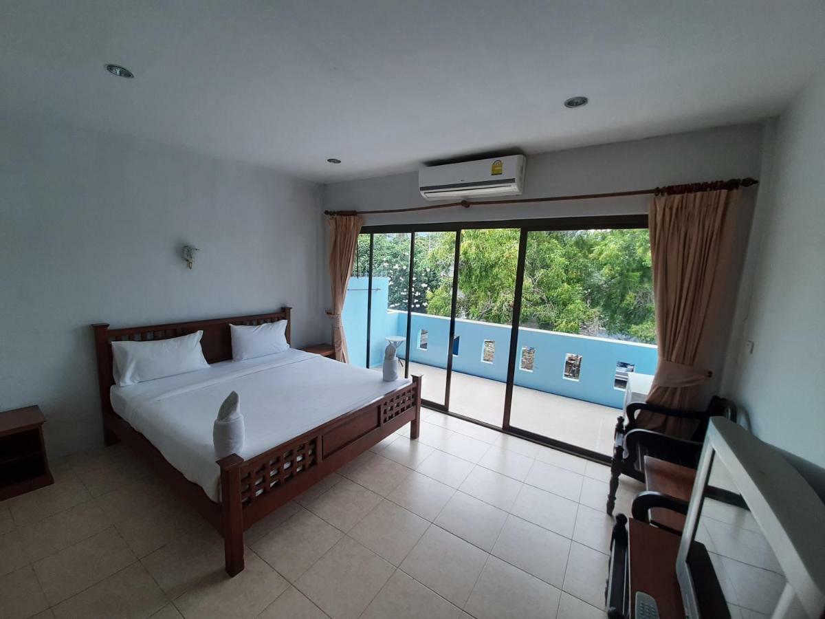 Holiday Guest House Bãi biển Chaweng Ngoại thất bức ảnh