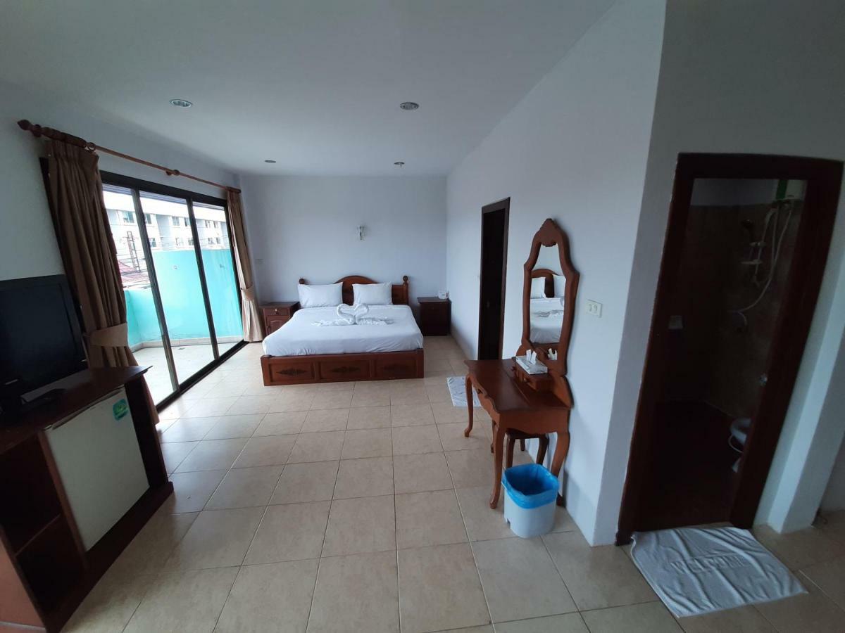 Holiday Guest House Bãi biển Chaweng Ngoại thất bức ảnh