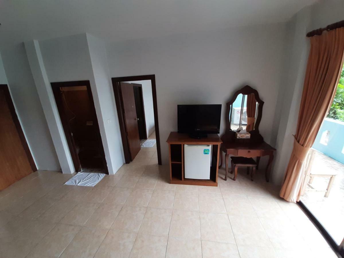 Holiday Guest House Bãi biển Chaweng Ngoại thất bức ảnh