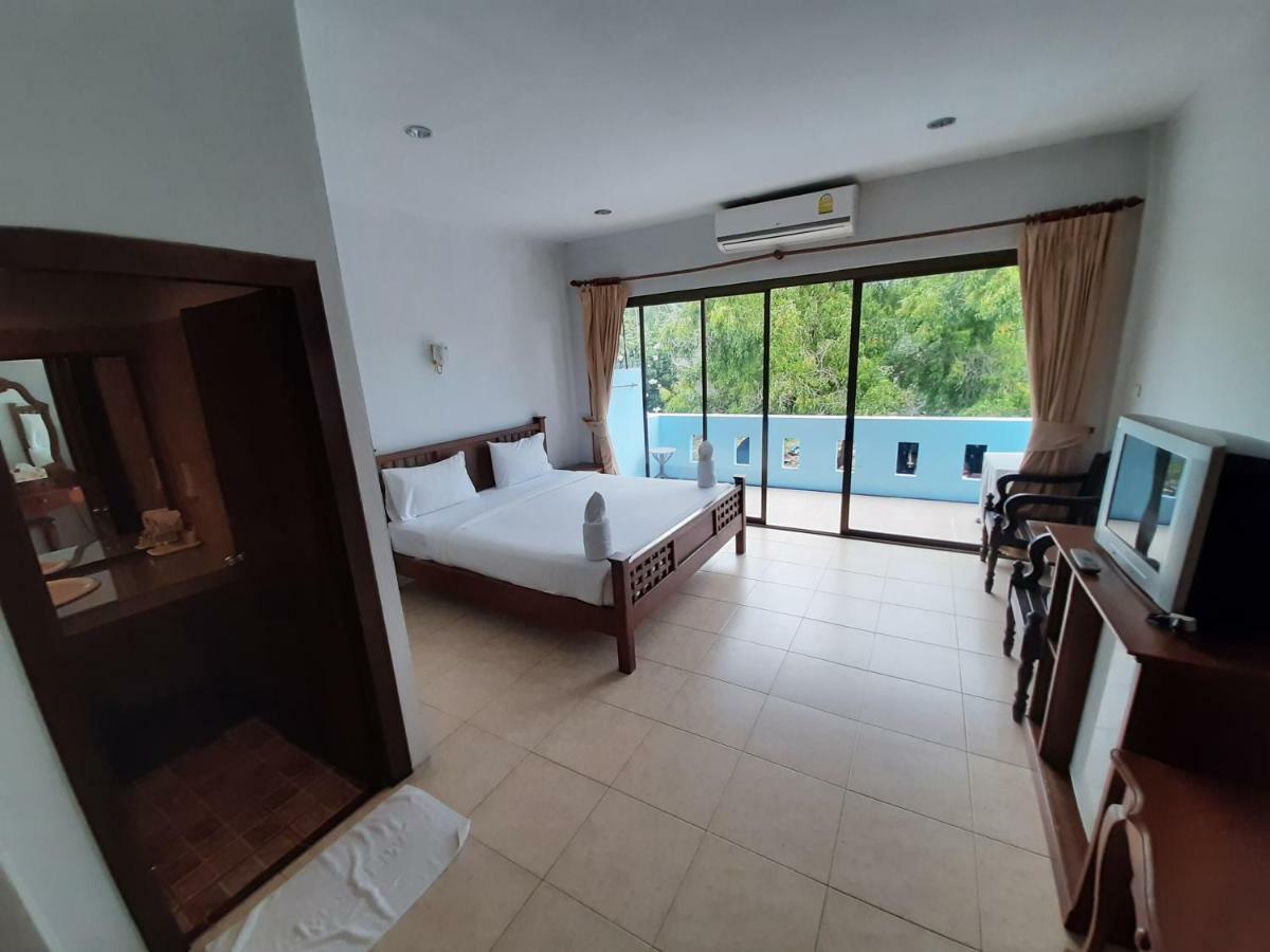 Holiday Guest House Bãi biển Chaweng Ngoại thất bức ảnh