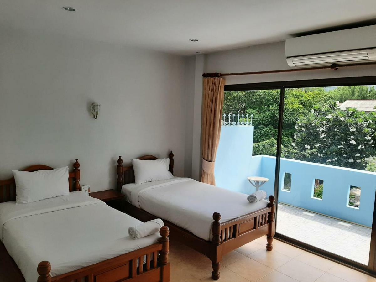Holiday Guest House Bãi biển Chaweng Ngoại thất bức ảnh